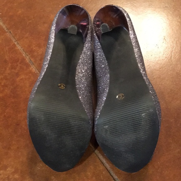 Jacqueline Ferrar Pewter Glitter Heels - Picture 4 of 5